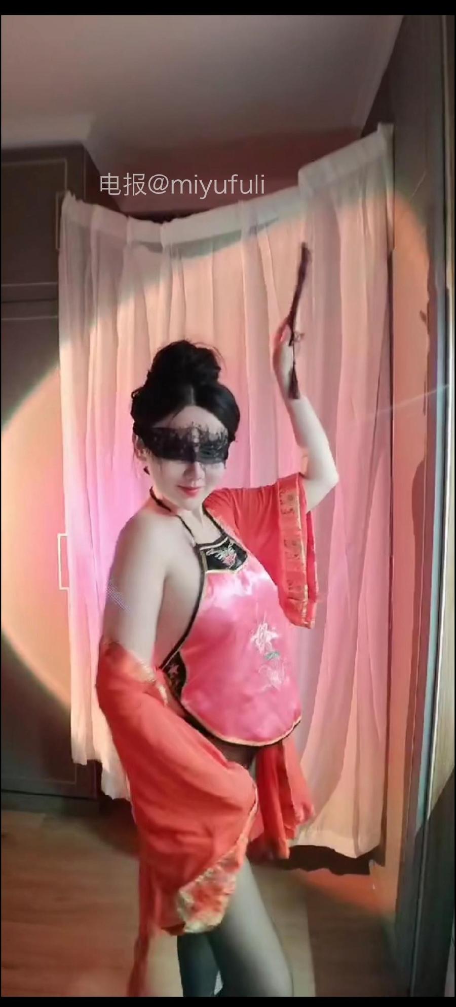 豆芽妞