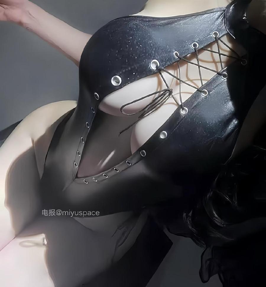 熊暴尼