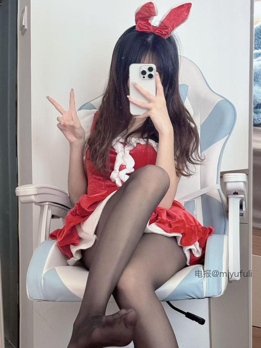 起司我啦 | 2026-07-08 图片 📸 | 于万千人之中我也能一眼便认出你因为别人走