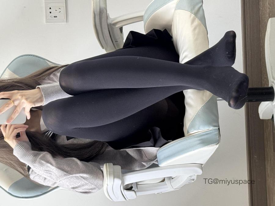 起司我啦 | 2026-07-08 图片 📸 | 世间所有的彩虹都不及你对我的一笑