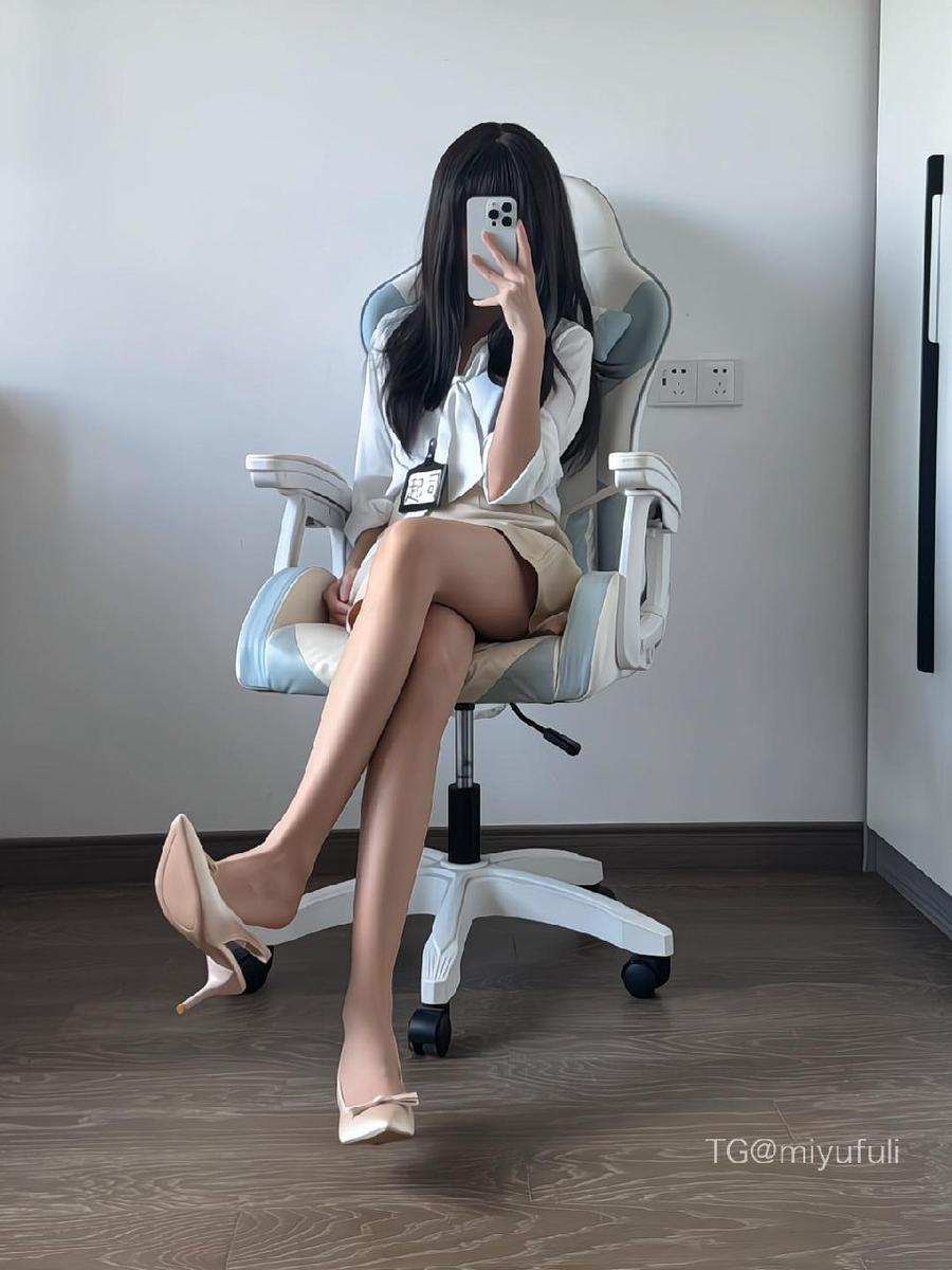 起司我啦 | 2026-07-08 图片 📸 | 睡不着，可能被子太轻，压不住想你的心