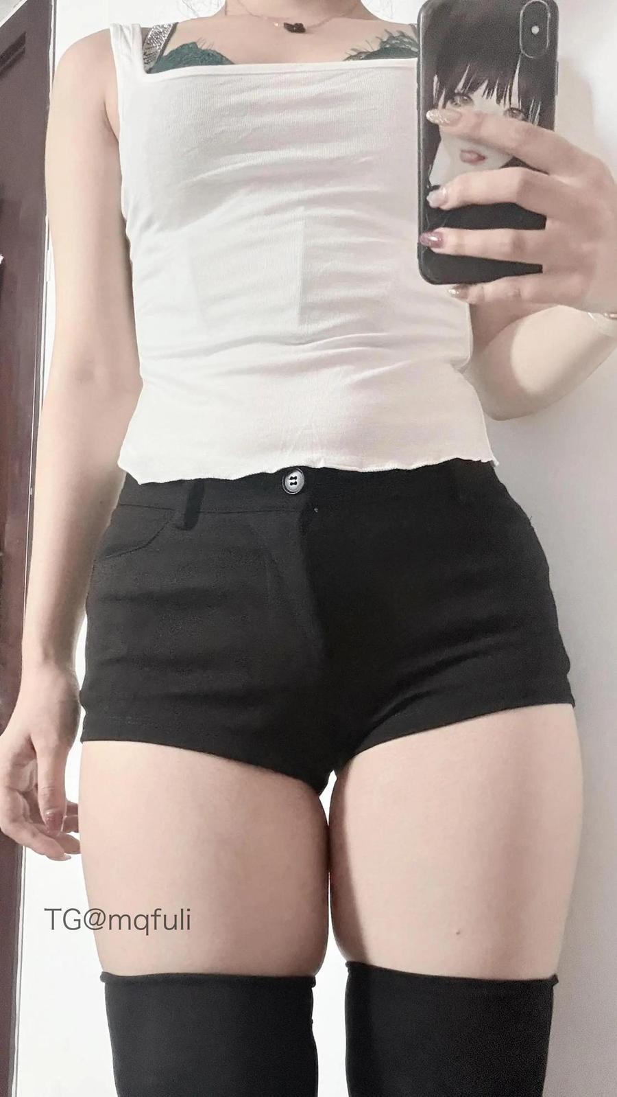 然酱 | 2026-07-13 图片 📸 | 我之前没有爱过别人，你是第一个