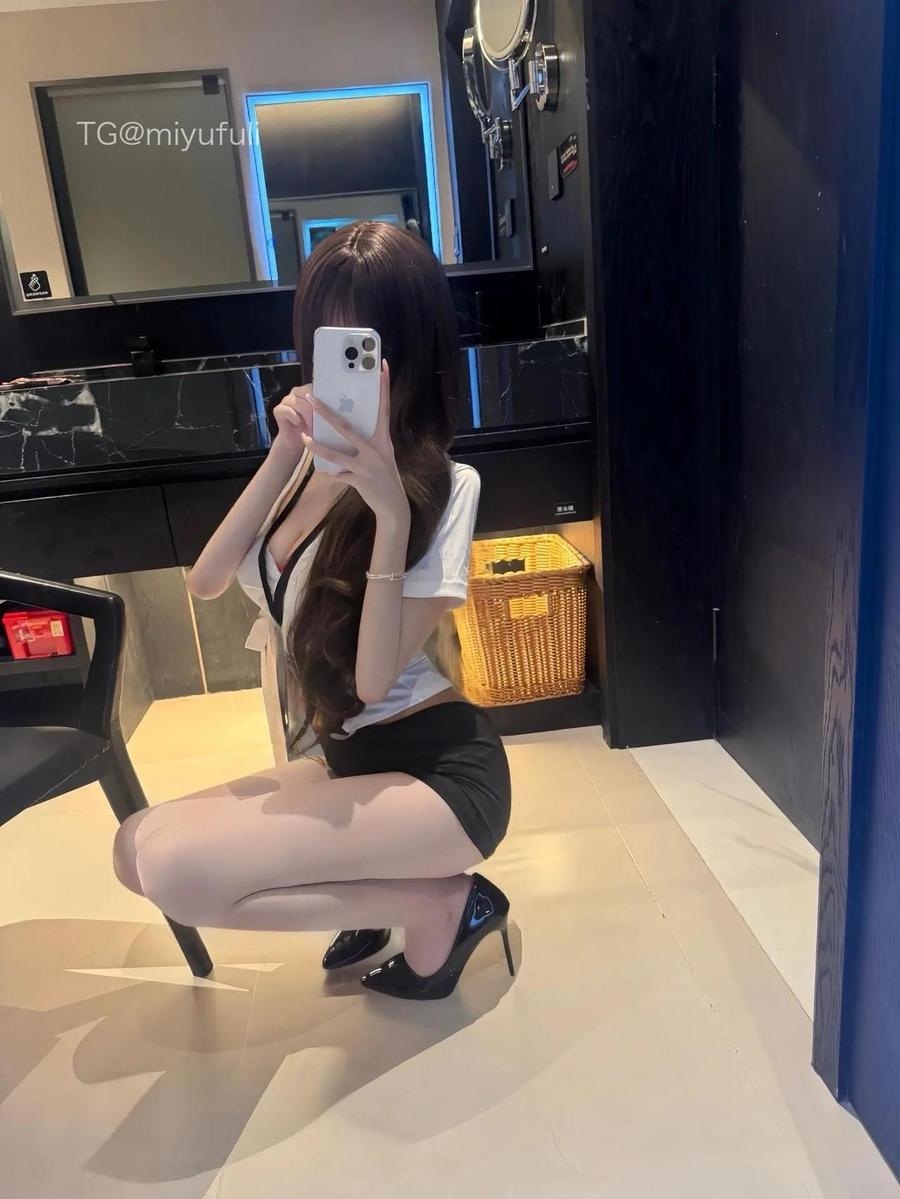 把男人夹到哭 | 2026-07-13 图片 📸 | 这是我的手背，这是我的脚背，你是我的宝贝