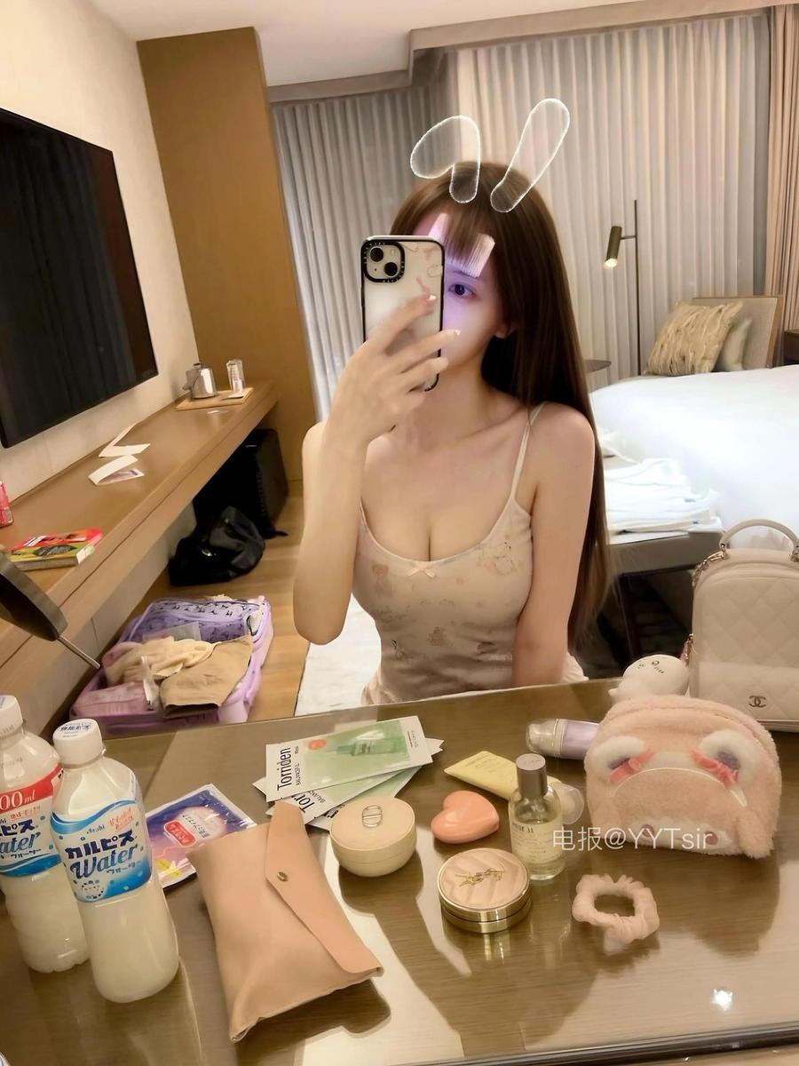 困的晕fufu | 2026-07-13 图片 📸 | 你要是风就好了，这样我就每天可以扑个满怀