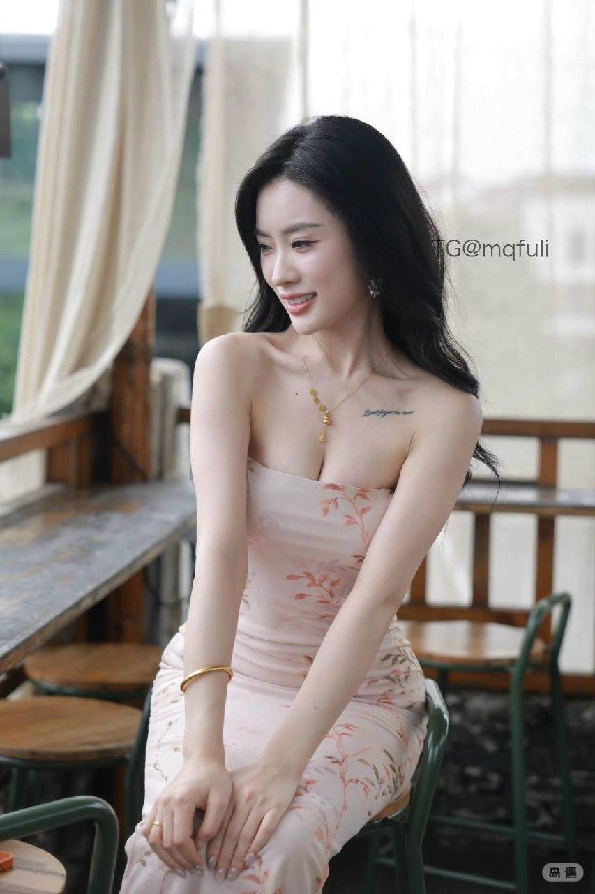 灿琳然