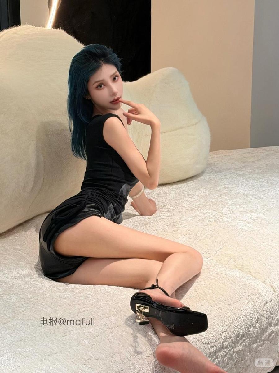 就叫阿銮 | 2026-07-15 图片 📸 | 谁也不知道下一秒会发生什么