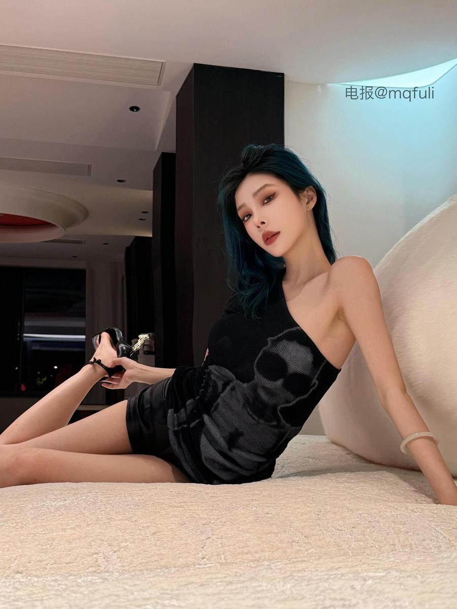 就叫阿銮 | 2026-07-15 图片 📸 | 谁也不知道下一秒会发生什么