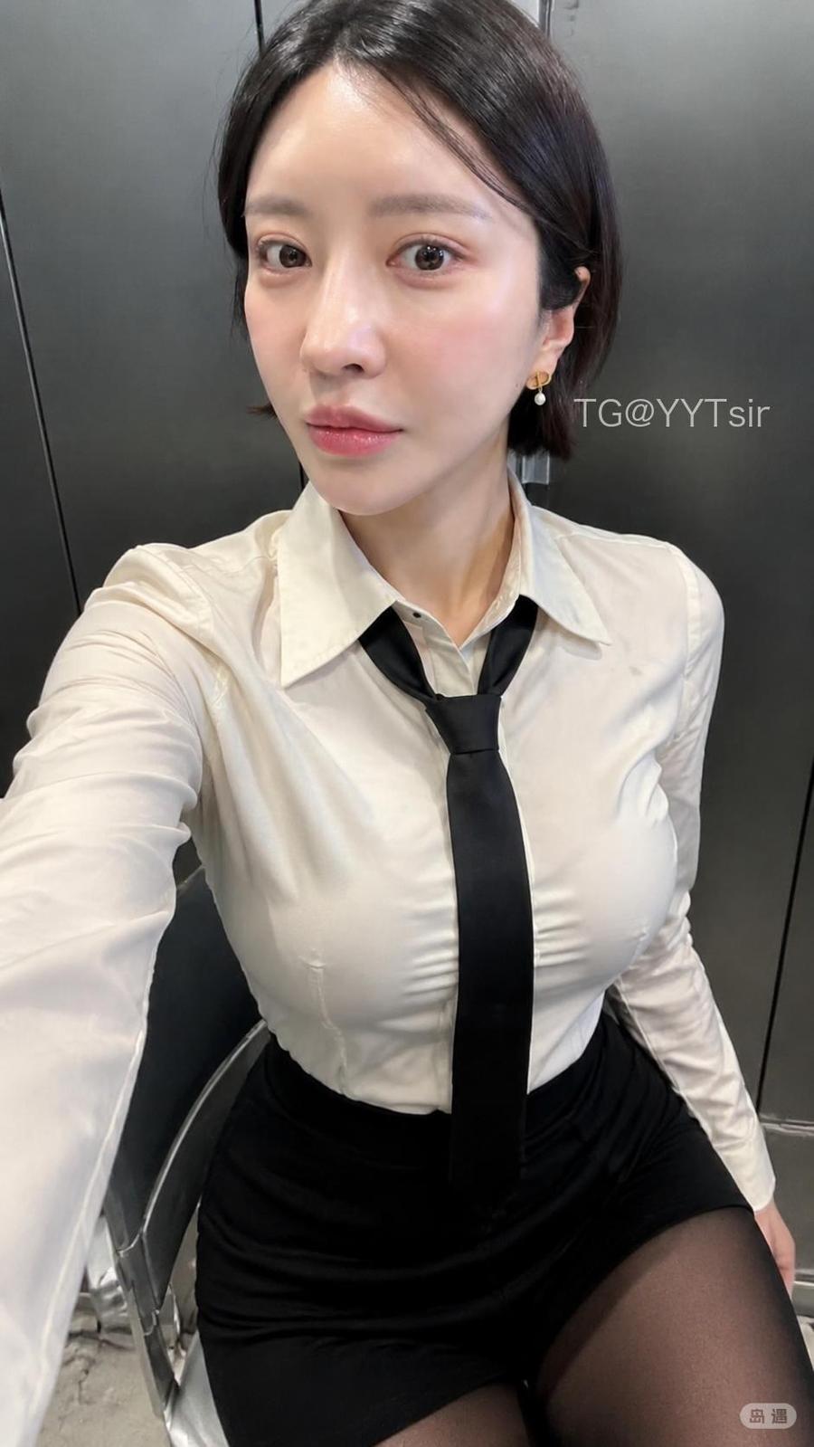 小嘴一弯