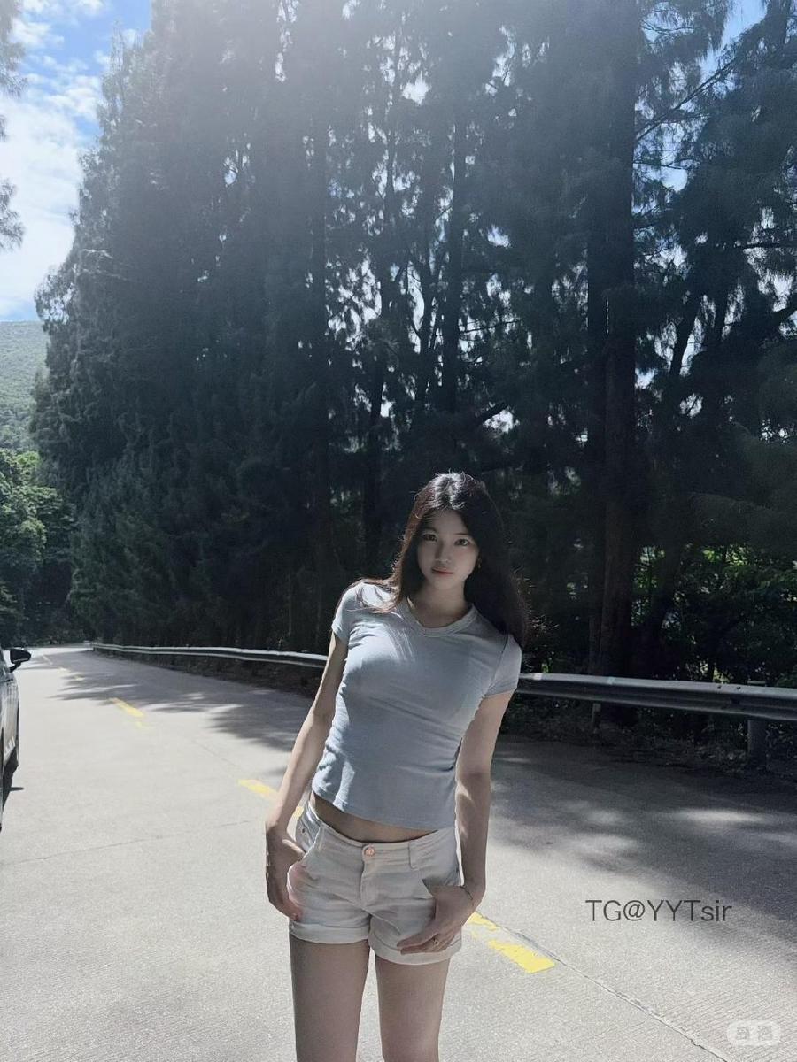 泡澡的银渐层