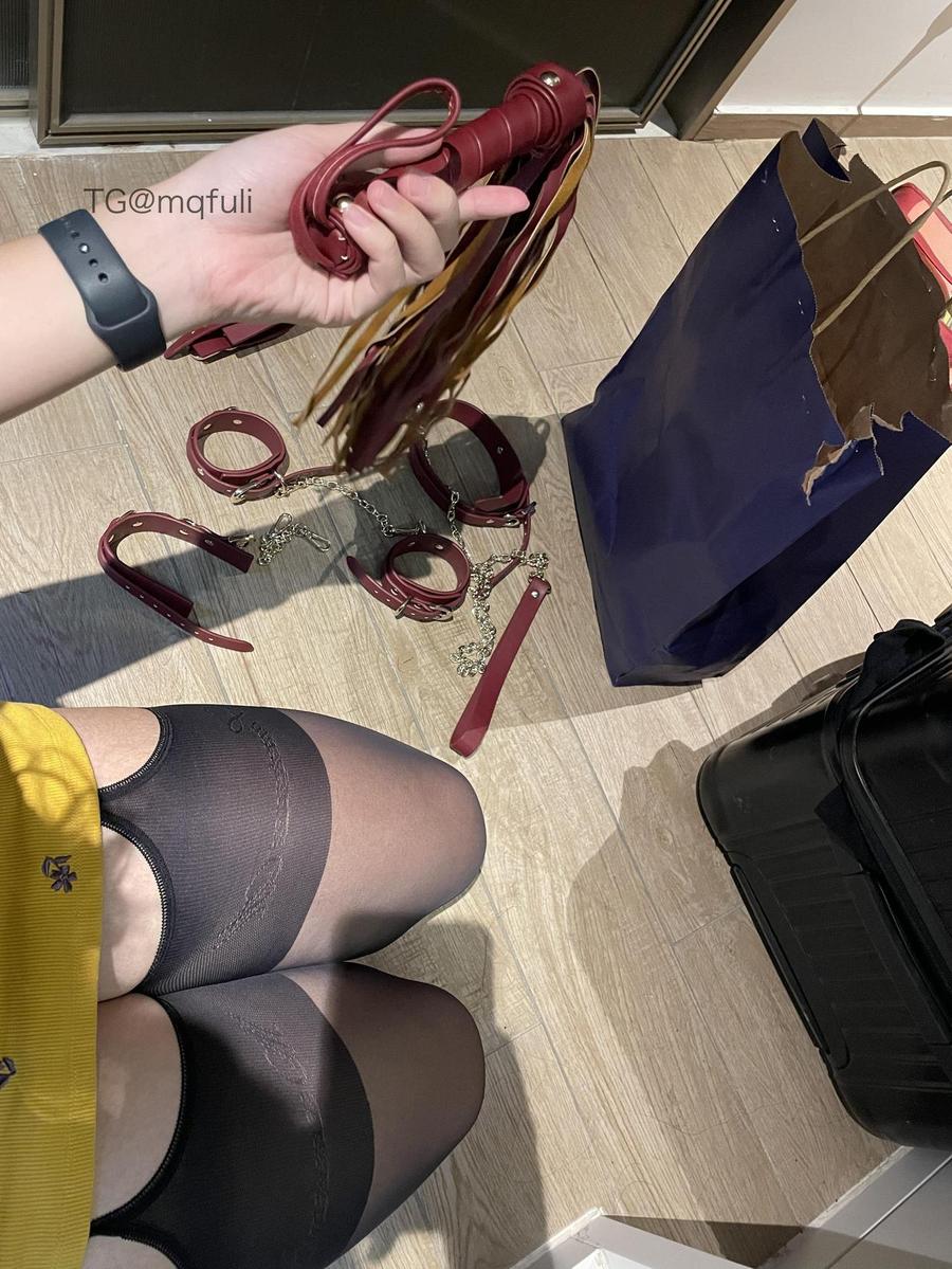 泡澡的银渐层