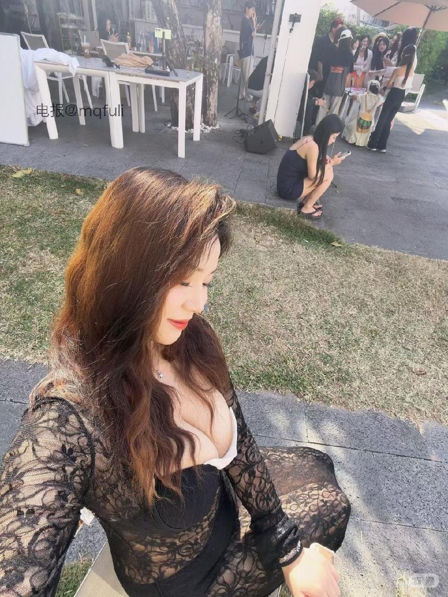 罗甜Gigi