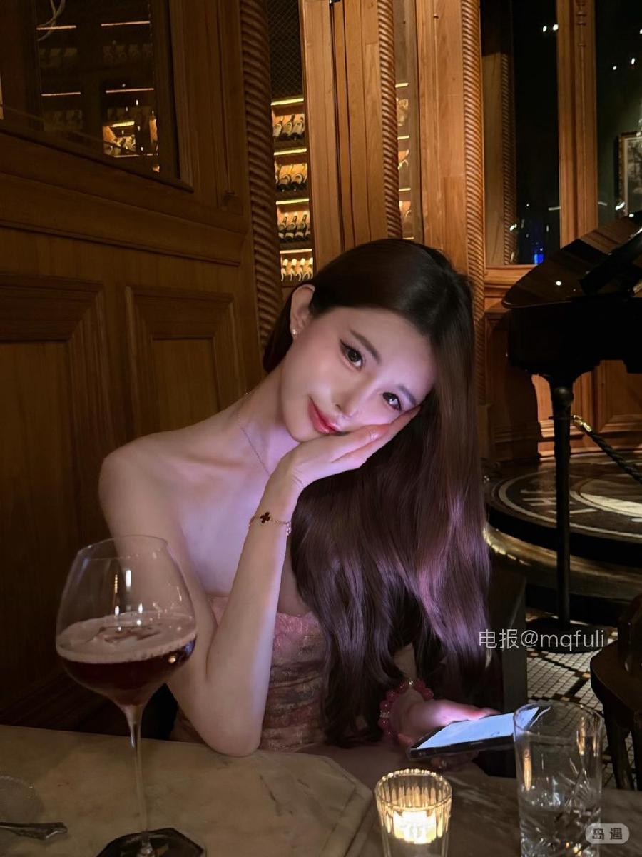 瑞儿fox