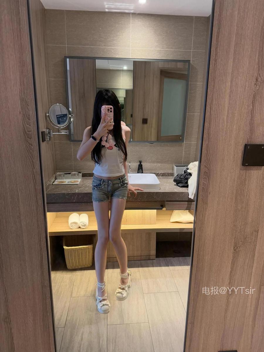 睡醒要亲亲