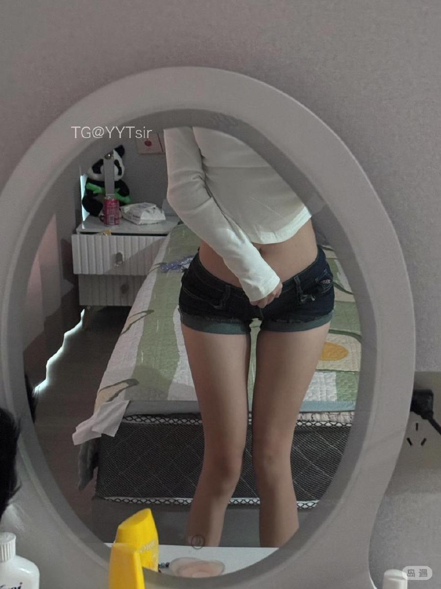 静静爱吃糖