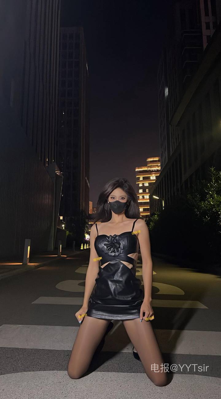 黑咪咪 | 2026-05-14_22照片 | 离别家乡岁月多