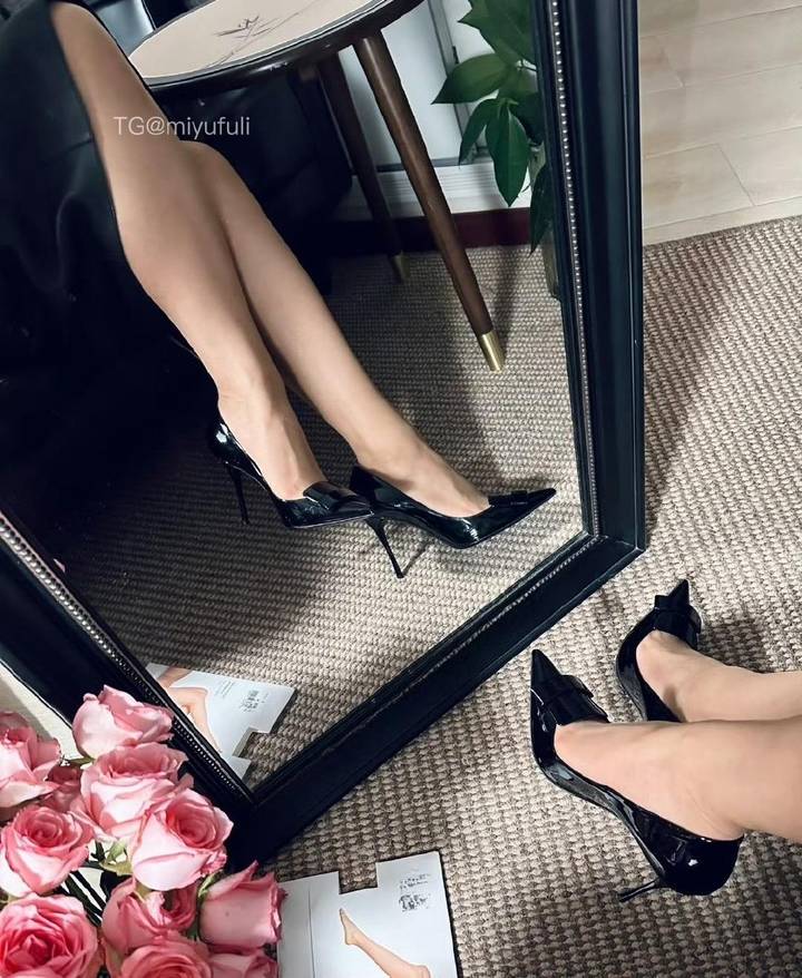 黑咪咪 | 2026-05-14_45照片 美女渭桥东 第14张