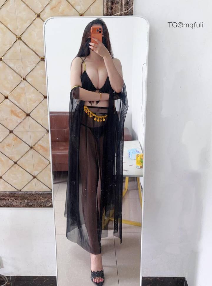 美艳老嫂子 | 2026-05-18照片 月色入高楼 第3张