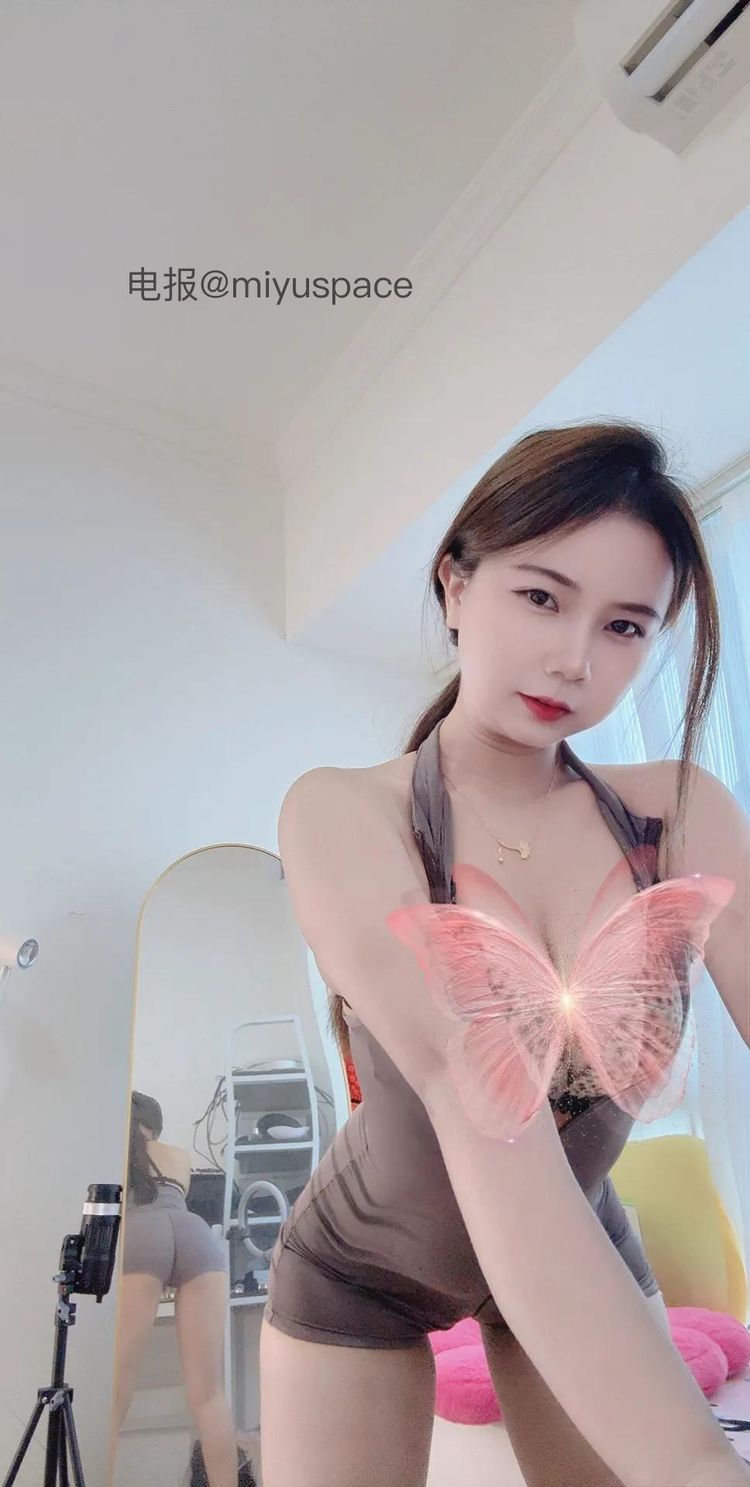 温柔苗 | 2026-05-12_1照片 | 白头宫女在