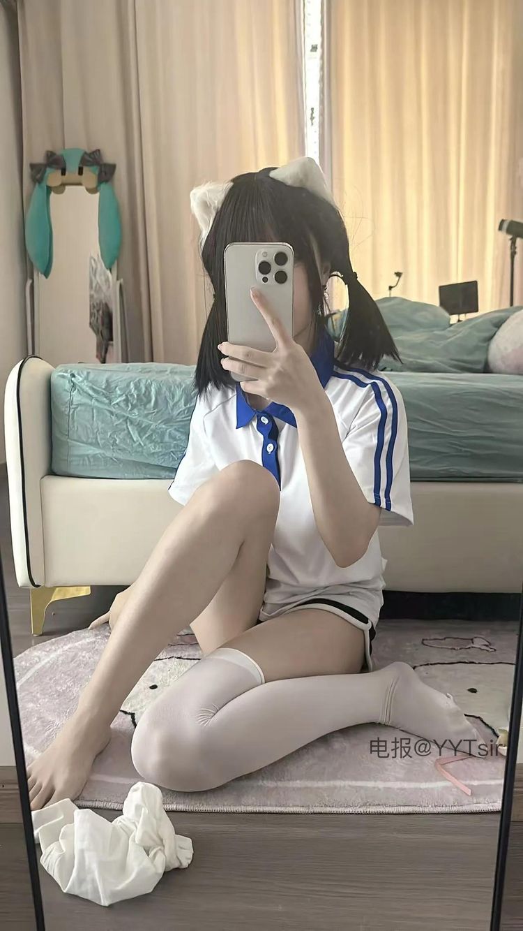 露娜呀 | 2026-05-12_4照片 | 霭芳阴未解