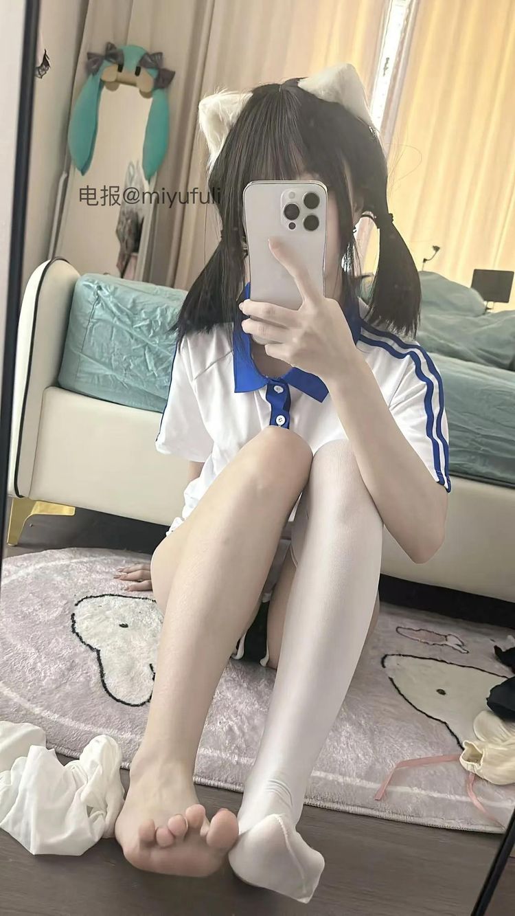 露娜呀 | 2026-05-12_4照片 | 霭芳阴未解
