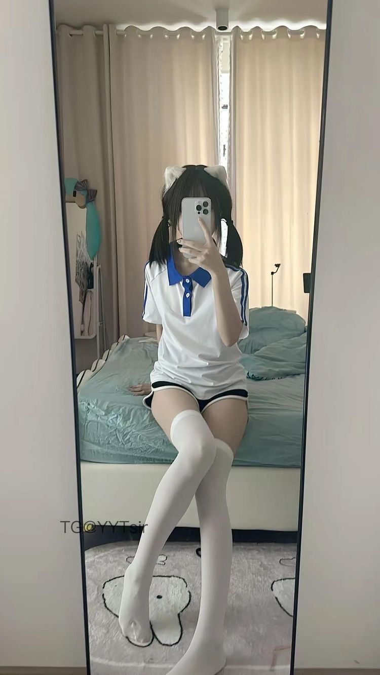 露娜呀 | 2026-05-12_4照片 | 霭芳阴未解