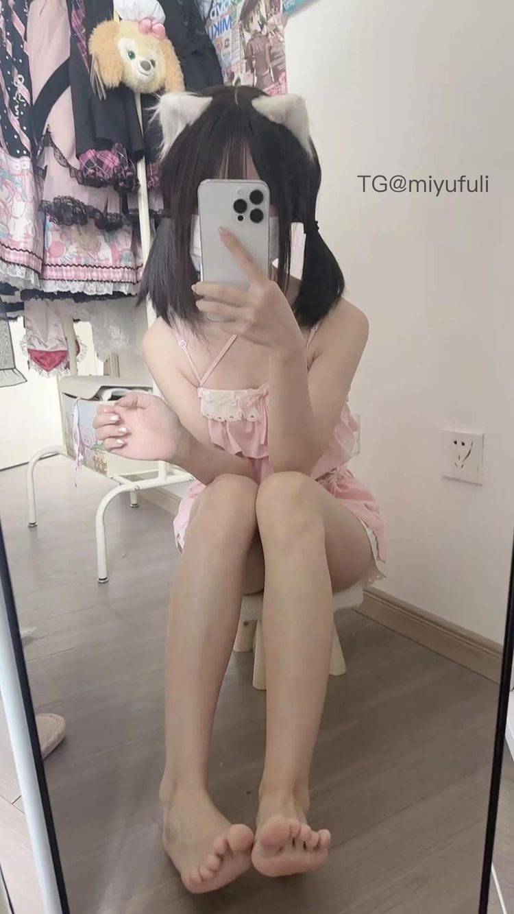 露娜呀 | 2026-05-12_6照片 | 两处春光同日尽