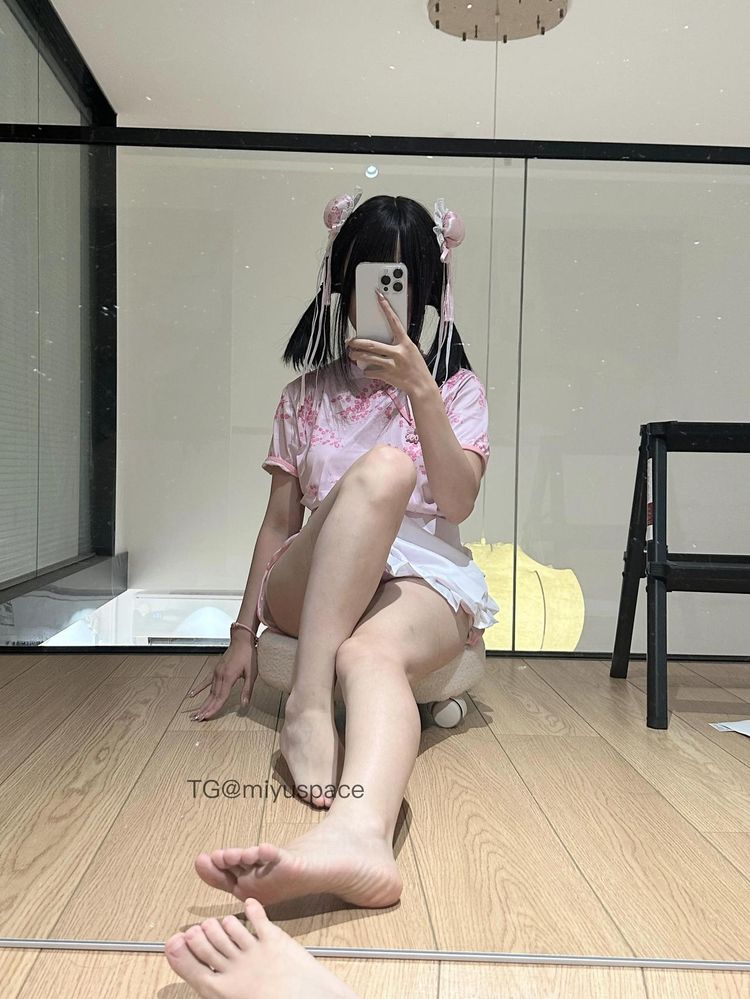 露娜呀 | 2026-05-12_8照片 | 去年上巳洛桥边