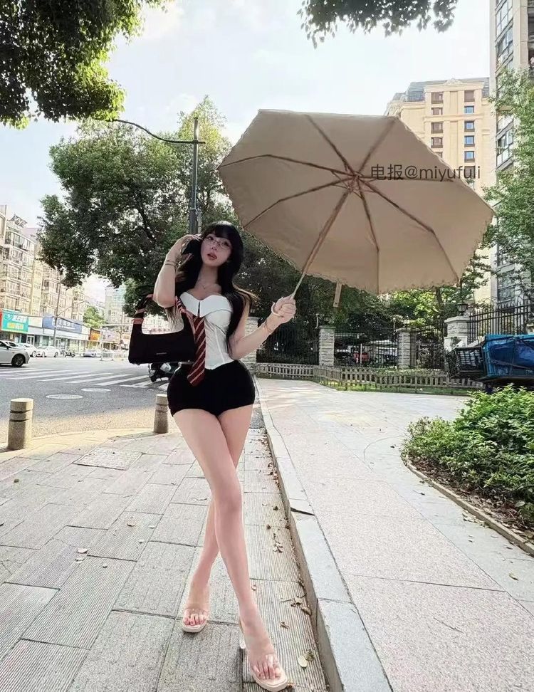 charmingsn | 2026-05-12_1照片 | 呵笔难临帖