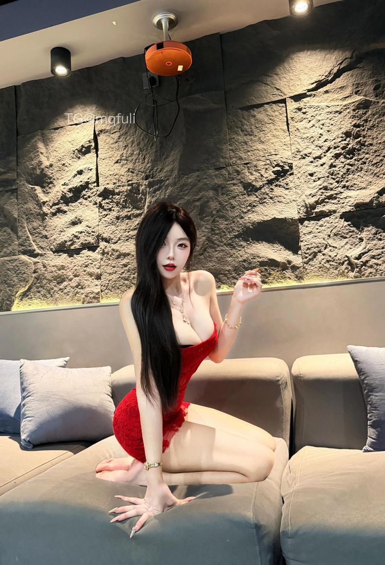 charmingsn | 2026-05-12_3照片 | 白鸟朱荷引画桡