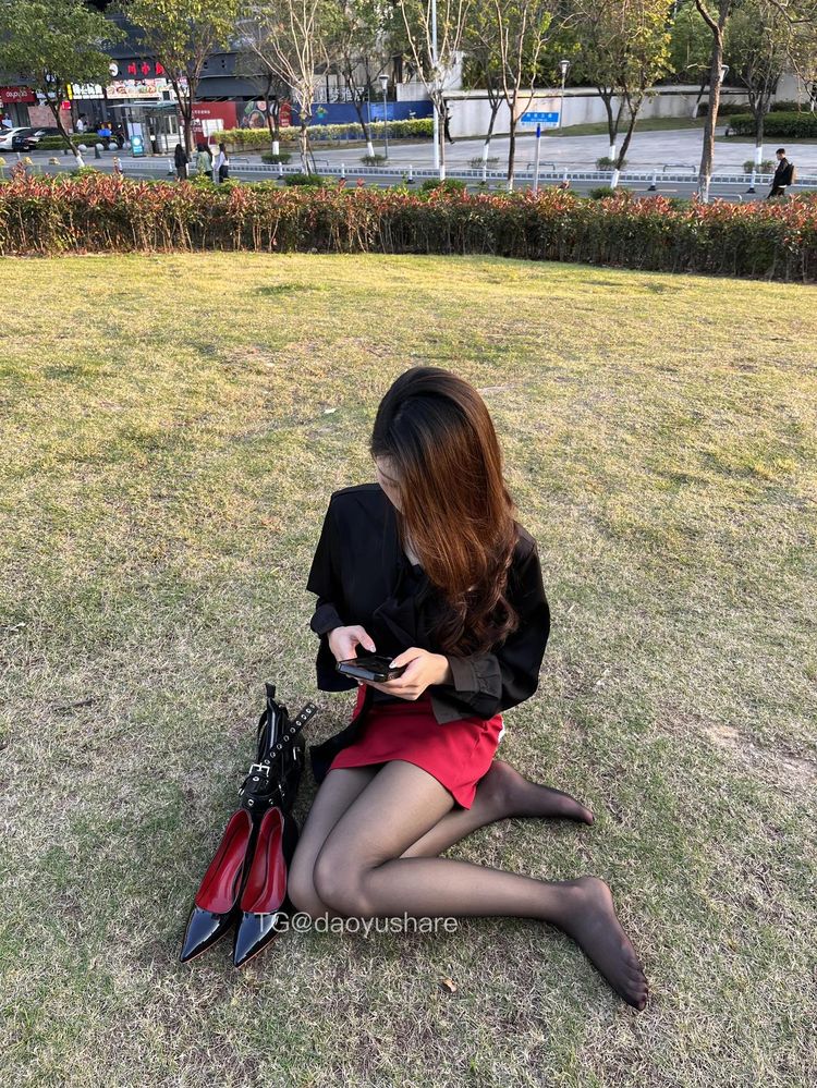 迟来 | 2026-05-12照片 | 深居俯夹城