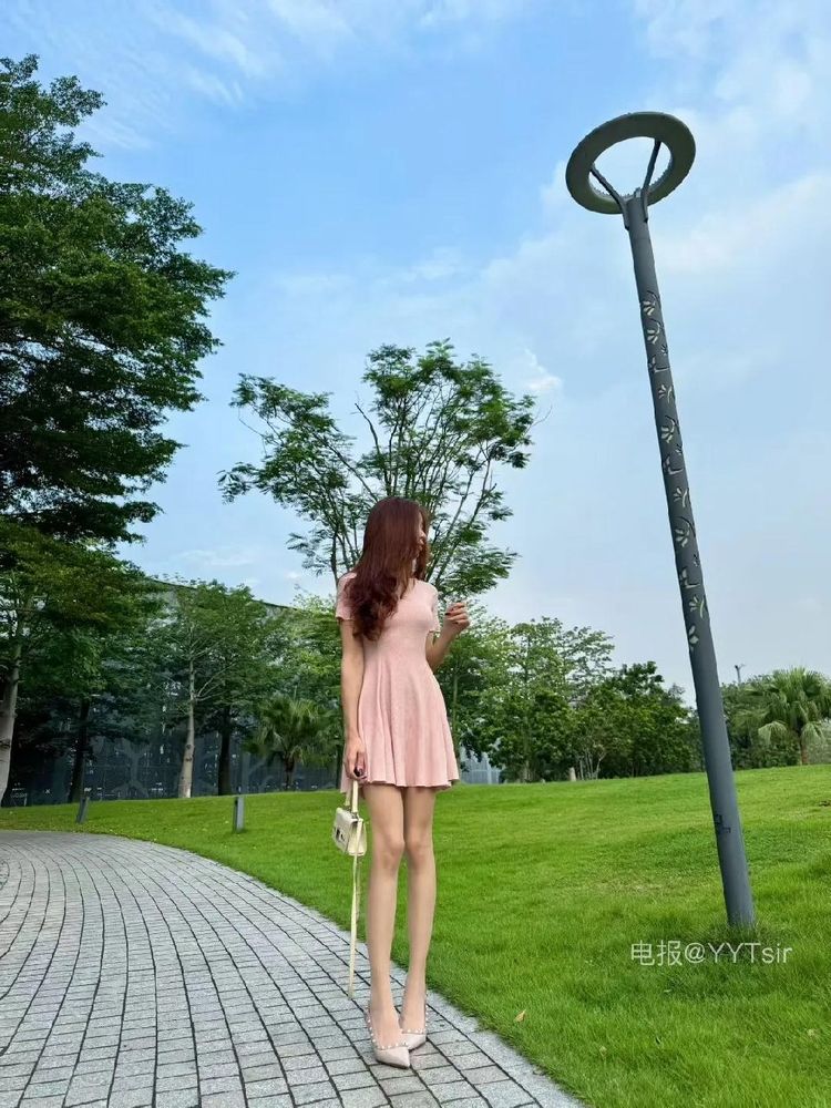 迟来 | 2026-05-12照片 | 深居俯夹城