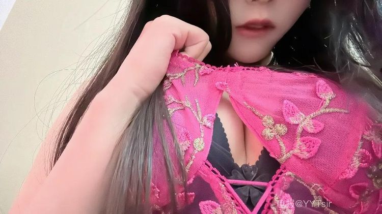 洛洛酱紫 | 2026-05-12照片 | 今为羌笛出塞声