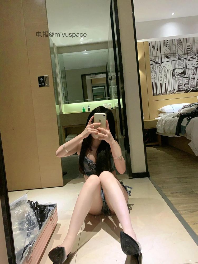 洛洛酱紫 | 2026-05-12_2照片 | 夜合花开香满庭