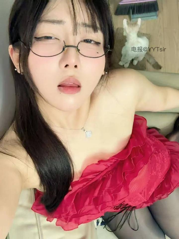 周扬青 | 2026-05-23_4照片 头上尽教添白发 第13张