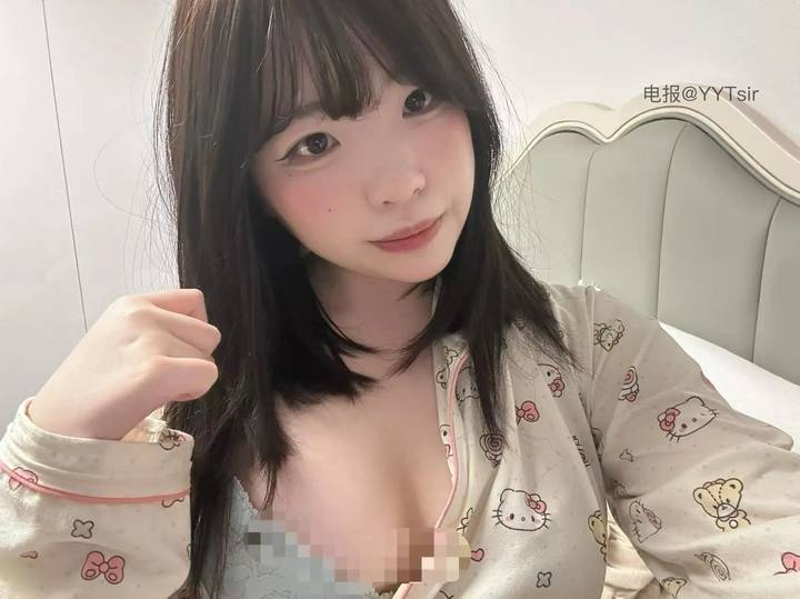 94酱 | 2026-05-17照片 童子柳阴眠正着 第3张