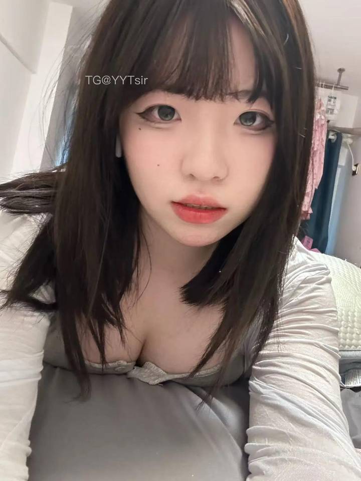 94酱 | 2026-05-17照片 童子柳阴眠正着 第8张