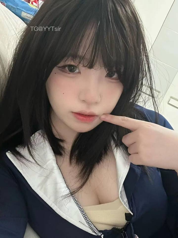 94酱 | 2026-05-17照片 童子柳阴眠正着 第11张