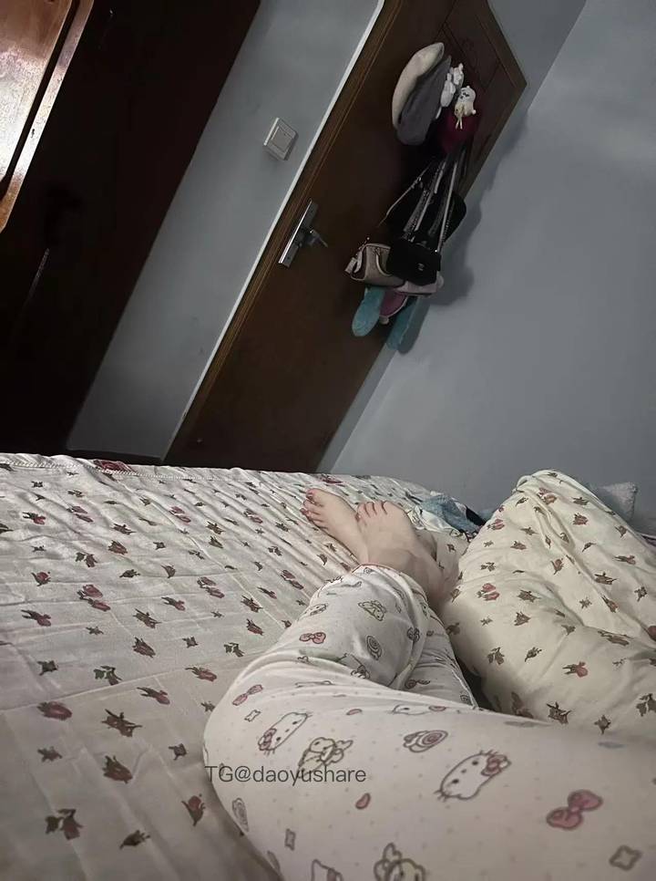 94酱 | 2026-05-17照片 童子柳阴眠正着 第12张