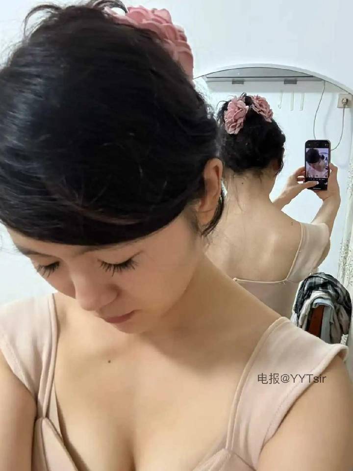 韵味小娇七 | 2026-05-17照片 酒肆人间世 第12张