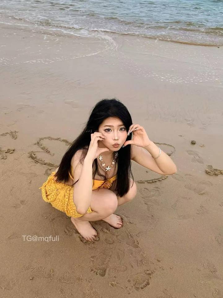 暴躁土豆 | 2026-05-17_1照片 木兰舟上珠帘卷 第1张