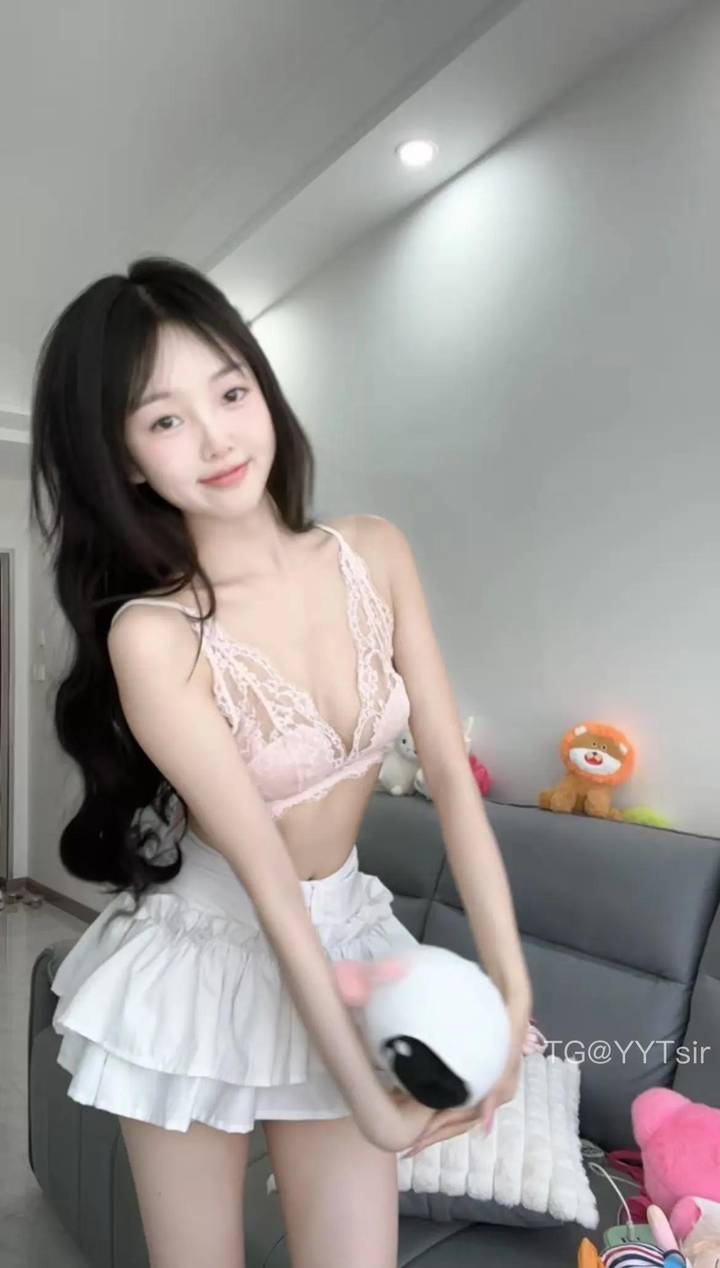 康关关 | 2026-05-17照片 | 教人无处寄相思