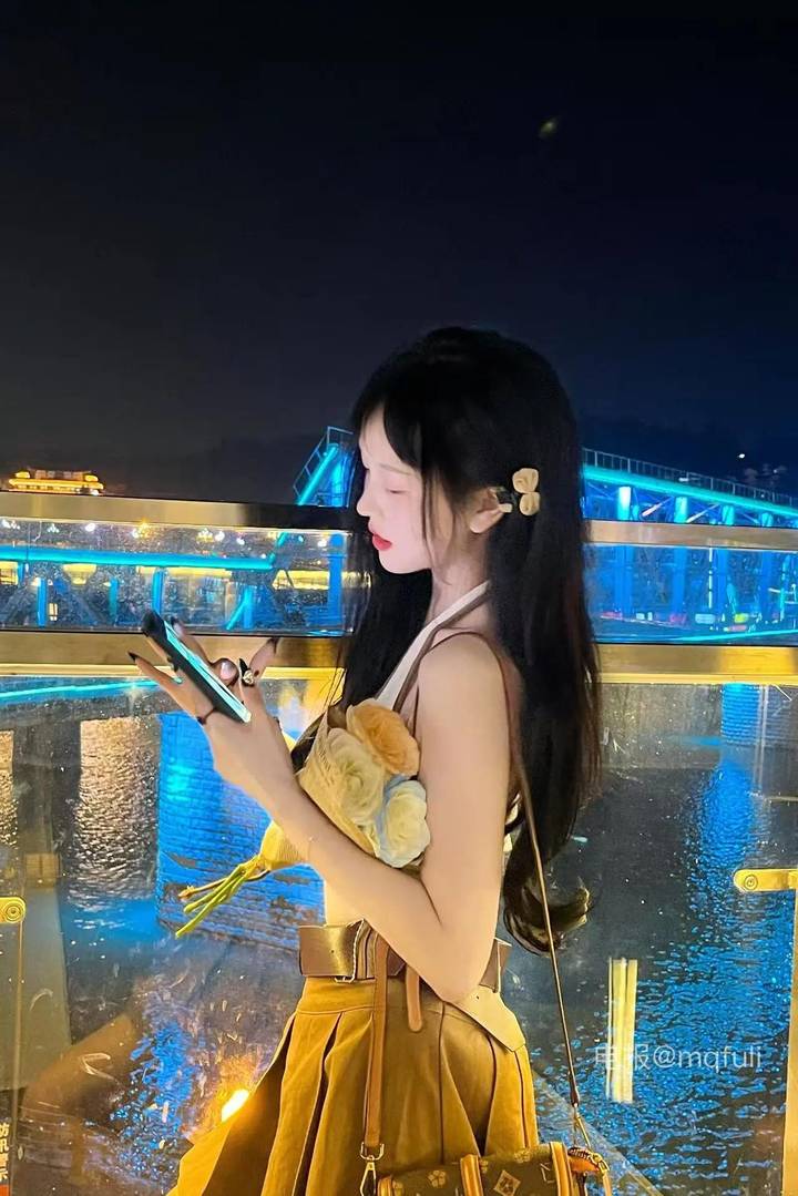 康关关 | 2026-05-17照片 | 教人无处寄相思