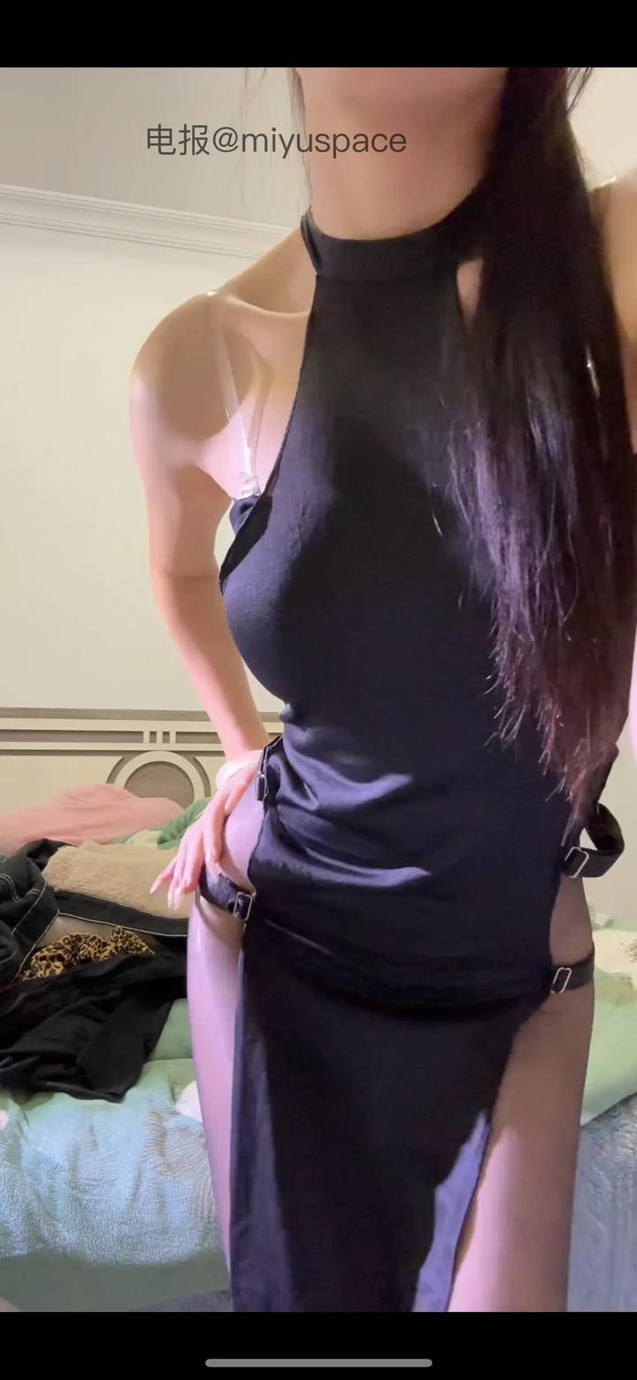 娇妻小鱼 | 2026-05-17_1照片 宁可枝头抱香死 第2张