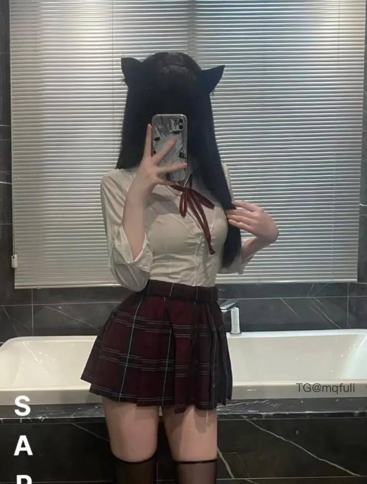 女王妹妹 | 2026-05-17照片 第1张