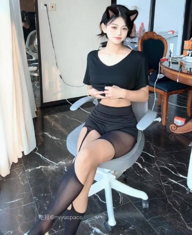 女王妹妹 | 2026-05-17照片 第10张
