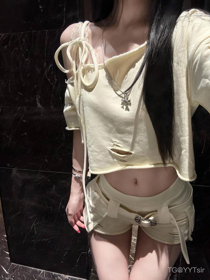 媛宝 | 2026-05-17_1照片 杨柳东风树 第1张
