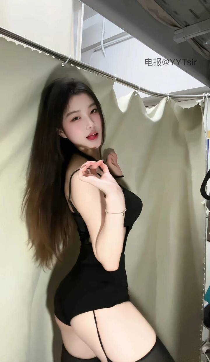 a妹 | 2026-05-17_2照片 | 乱山残雪夜