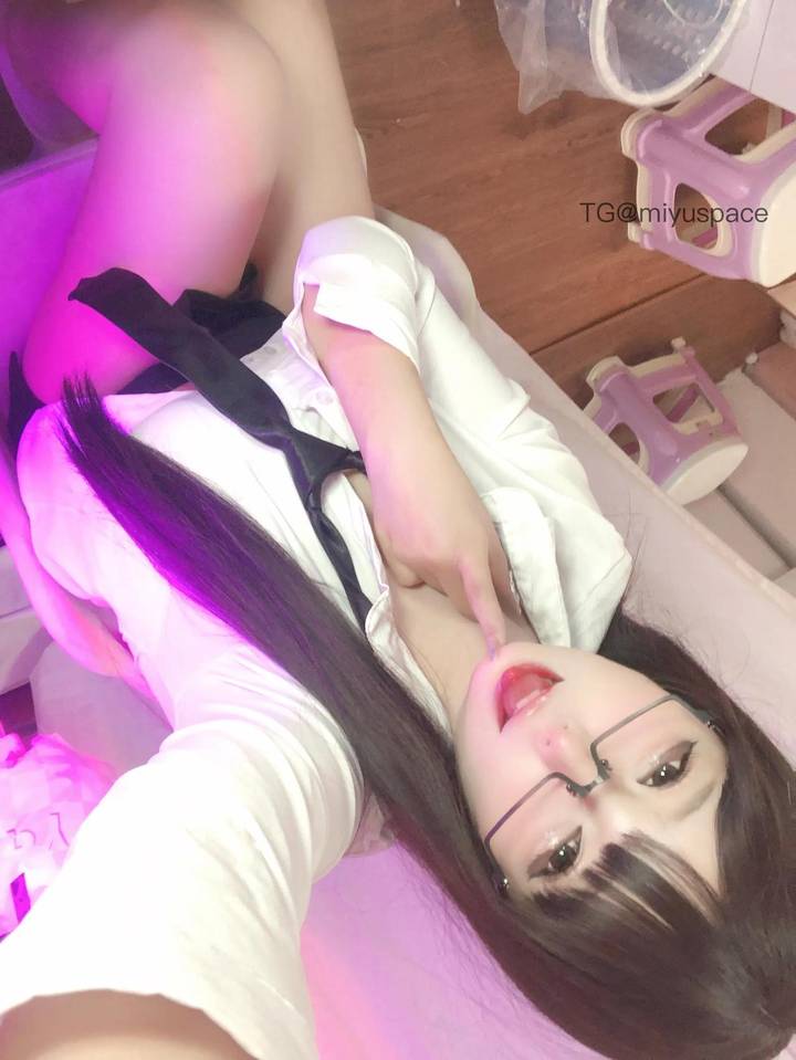 兔艿酱 | 2026-05-17_1照片 | 黄叶古祠寒雨积