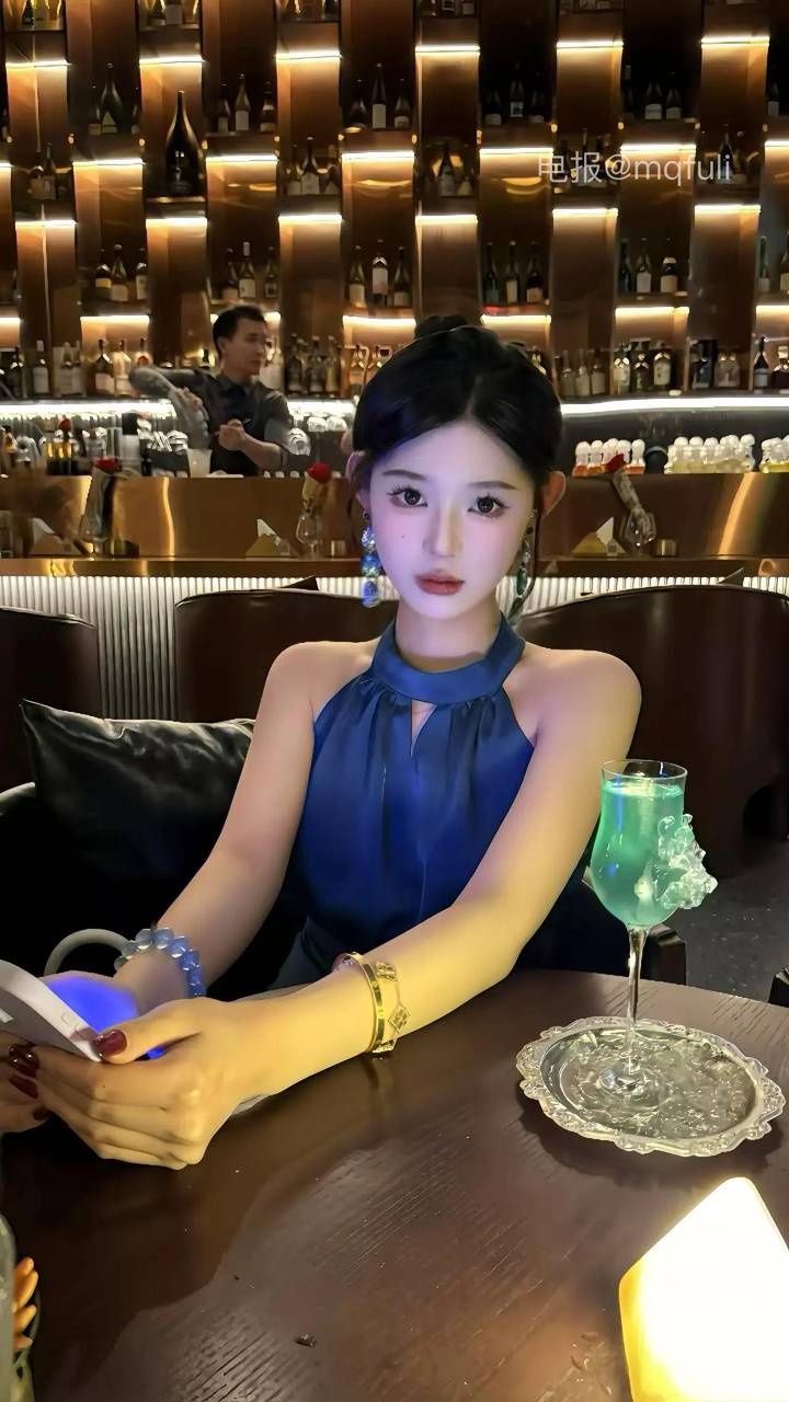 发疯草莓日记 | 2026-05-18照片 | 平生不会相思
