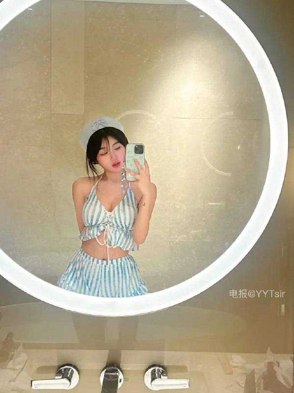 张洛洛 | 2026-05-18_1照片 落叶他乡树 第20张